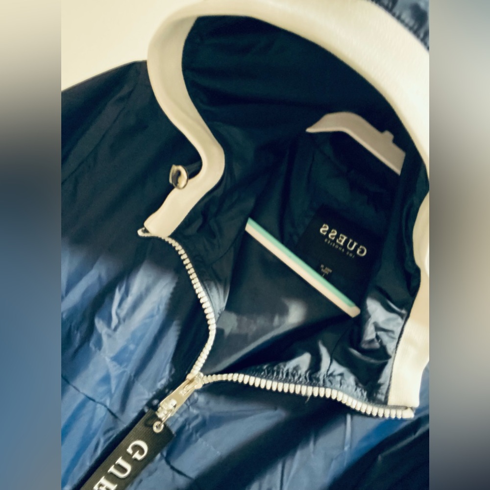 Guess coat - Picture 4 of 4
